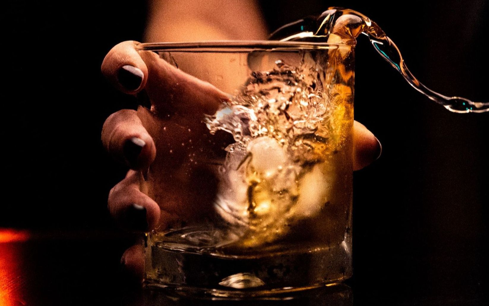 la consommation d'alcool excessive est dangereuse, un sevrage en 6 étapes vous permet d'arrêter de boire